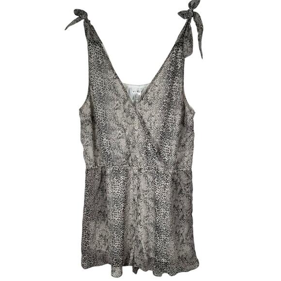 VENUS Animal Print Romper Size 16 V-Neck button Closure Tie Straps Elastic Waist - Picture 1 of 10